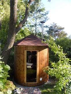 Resources/10_Sauna_stehend_aussen_slide_moo-ss_item1b50_94_moo1-1p3_.jpg